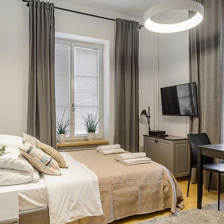 P&O Serviced Apartments Warecka Street วอร์ซอ ภายนอก รูปภาพ